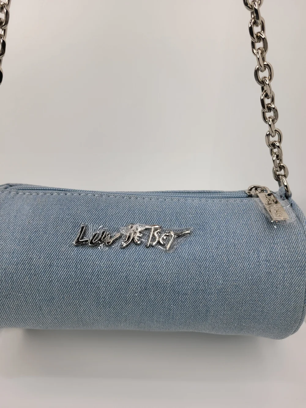 👉✨️ Betsey Johnson Light Blue Denim Studded Barrel Shoulder Bag